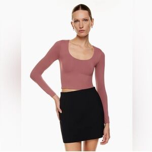 Aritzia Contour Scoopneck top new with tags